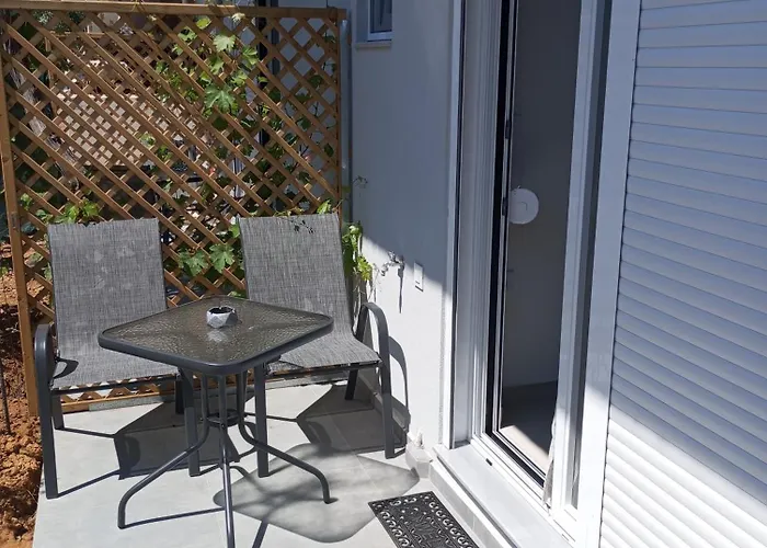 Golden Orb Апартаменты Ханья